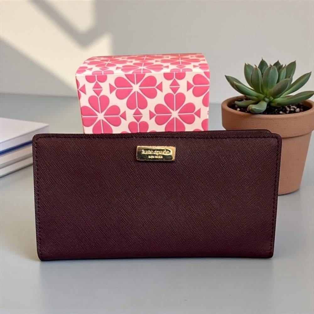 ♠️KATE SPADE♠️Plum Burgundy Veronica Slim Bifold WalletEUC